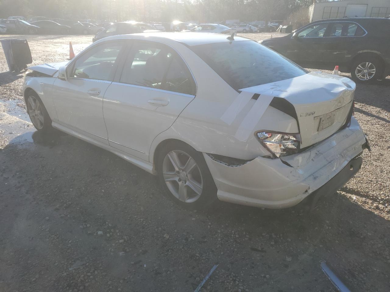 Image 2 of 2010 MERCEDES-BENZ C 300 2010 with VIN WDDGF5EB3AR099338