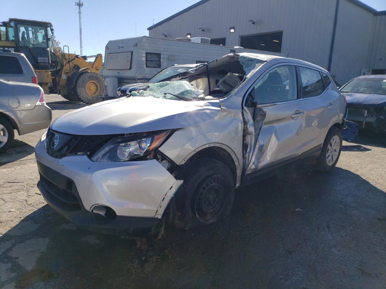 Obraz 1 z 2019 NISSAN ROGUE SPORT S 2019 z VIN JN1BJ1CR9KW313170