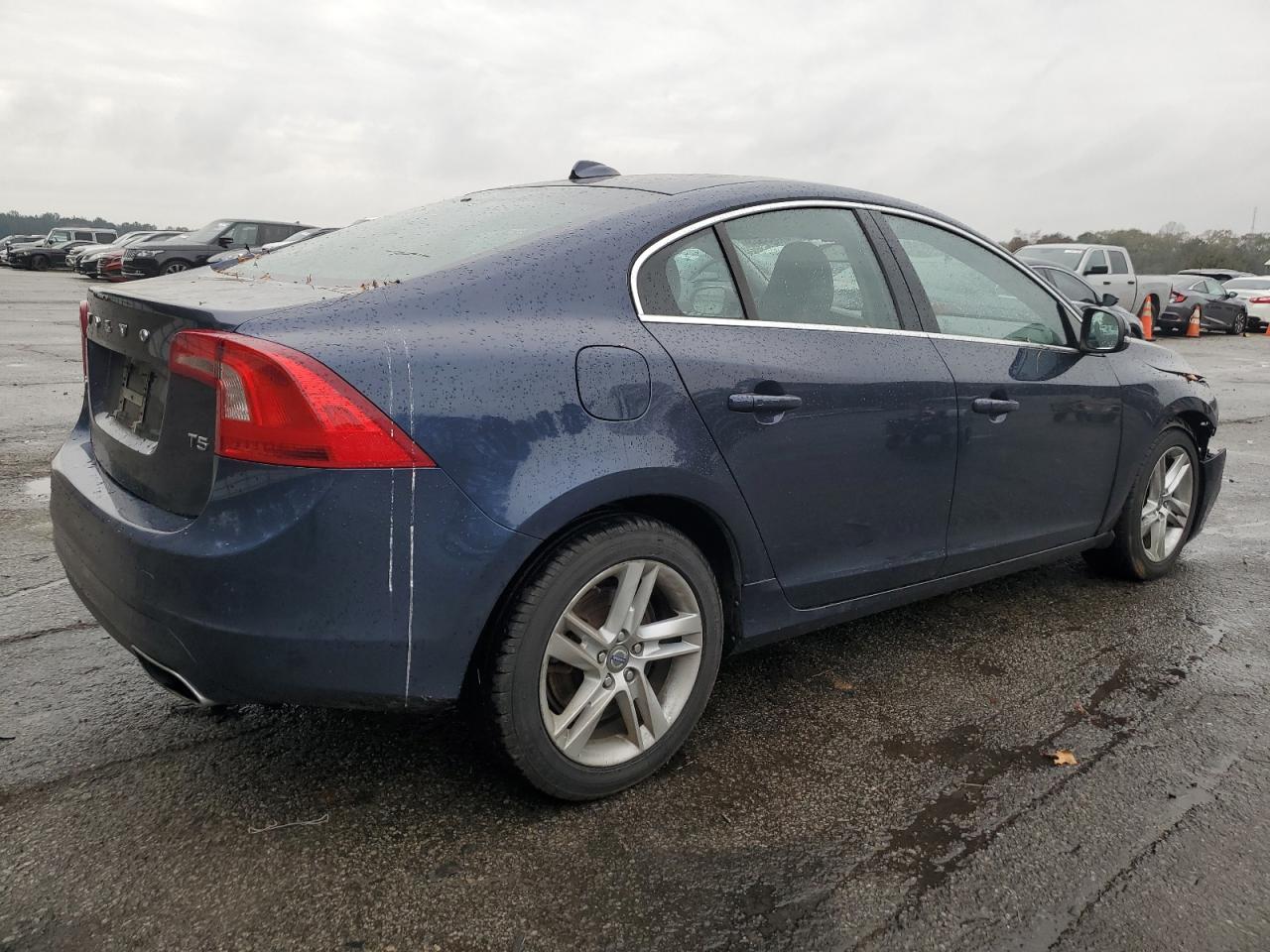 Obraz 3 z 2014 VOLVO S60 T5 2014 z VIN YV1612FS1E2278911