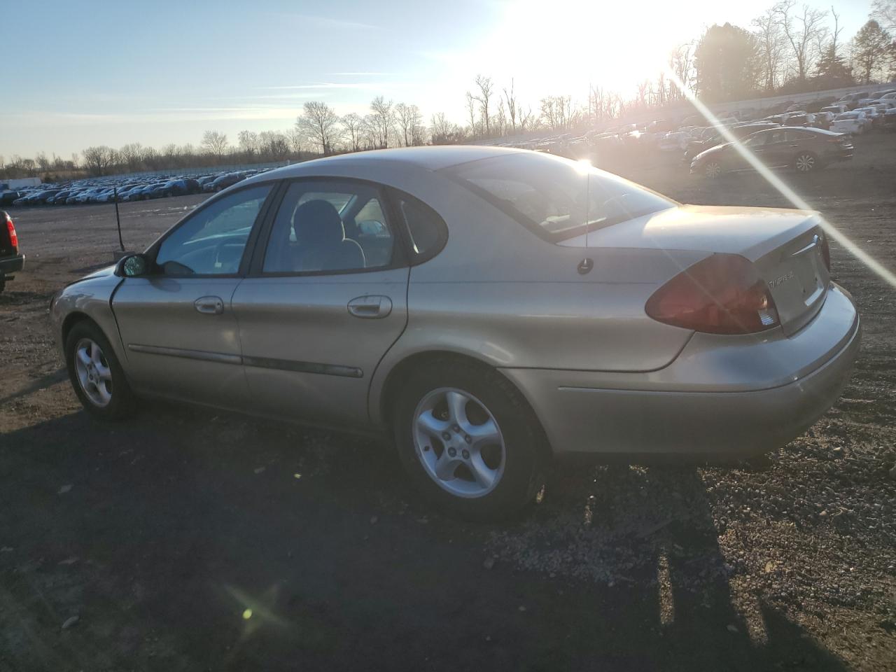 Image 2 of 2001 FORD TAURUS SE 2001 with VIN 1FAFP53U21A138884