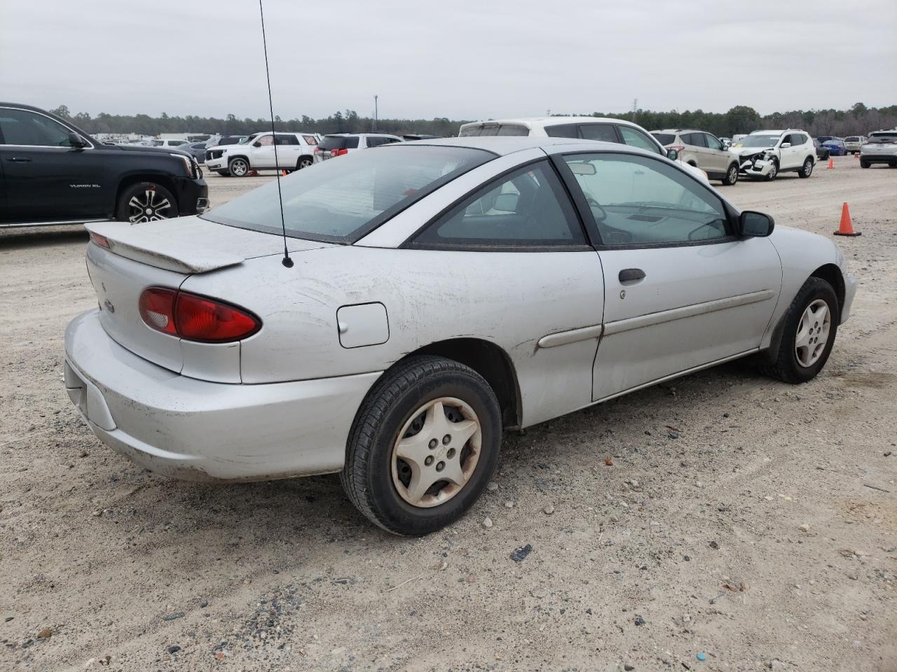 Image 3 of 2000 CHEVROLET CAVALIER  2000 with VIN 1G1JC1243Y7398950
