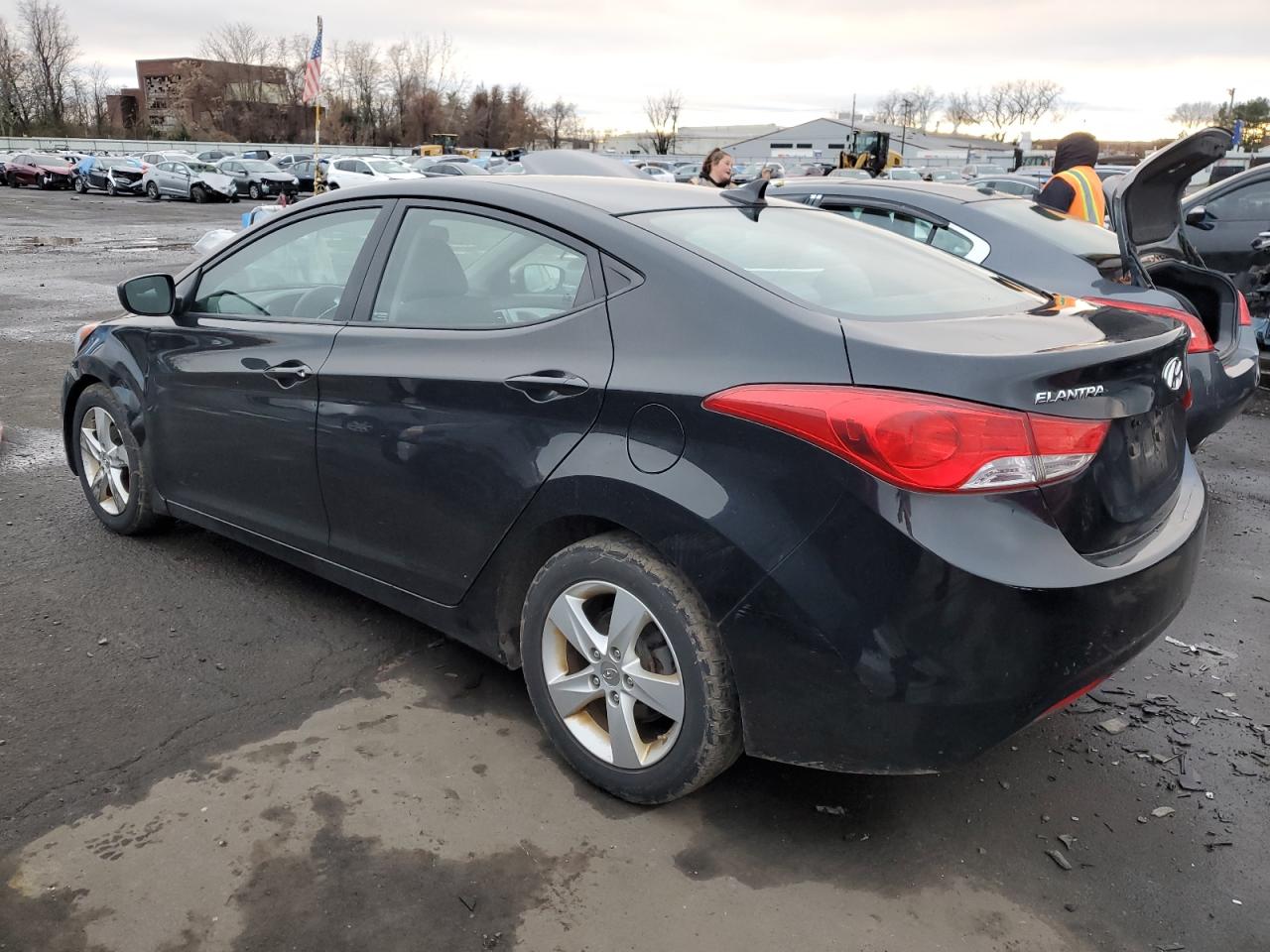 Obraz 2 z 2013 HYUNDAI ELANTRA GLS 2013 z VIN 5NPDH4AE2DH382536