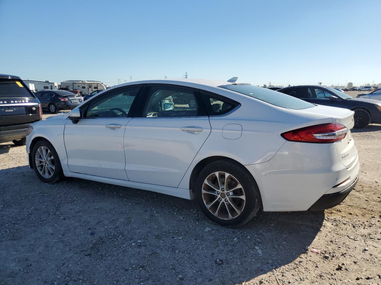 Изображение 2 2019 FORD FUSION SE 2019 с VIN 3FA6P0HD8KR268199