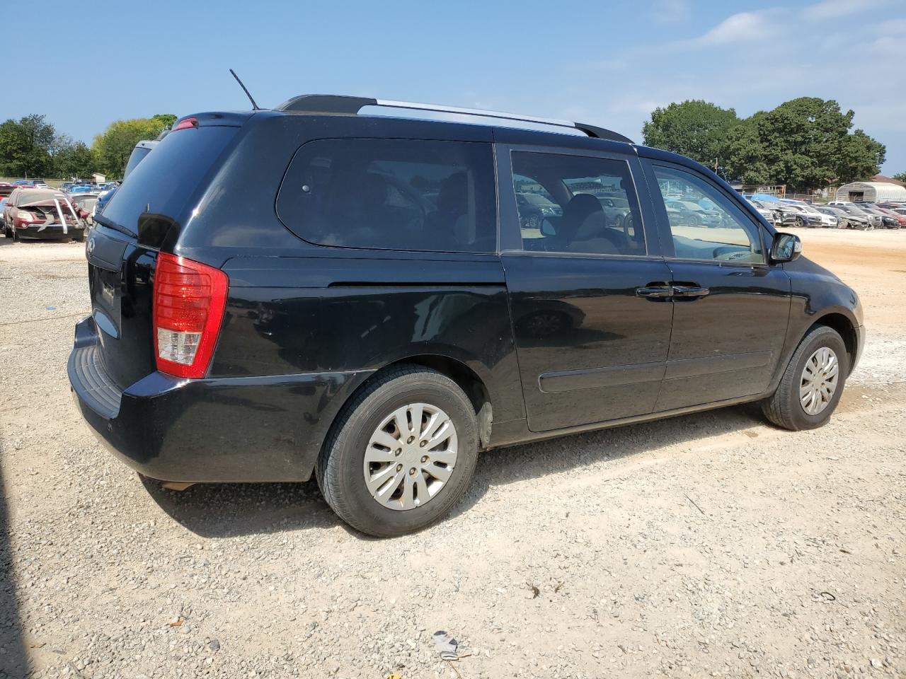 Изображение 3 2014 KIA SEDONA LX 2014 с VIN KNDMG4C77E6546893