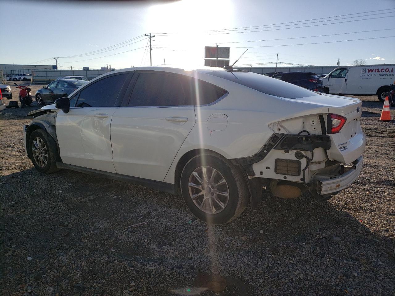 Изображение 2 2015 FORD FUSION S 2015 с VIN 3FA6P0G73FR167606
