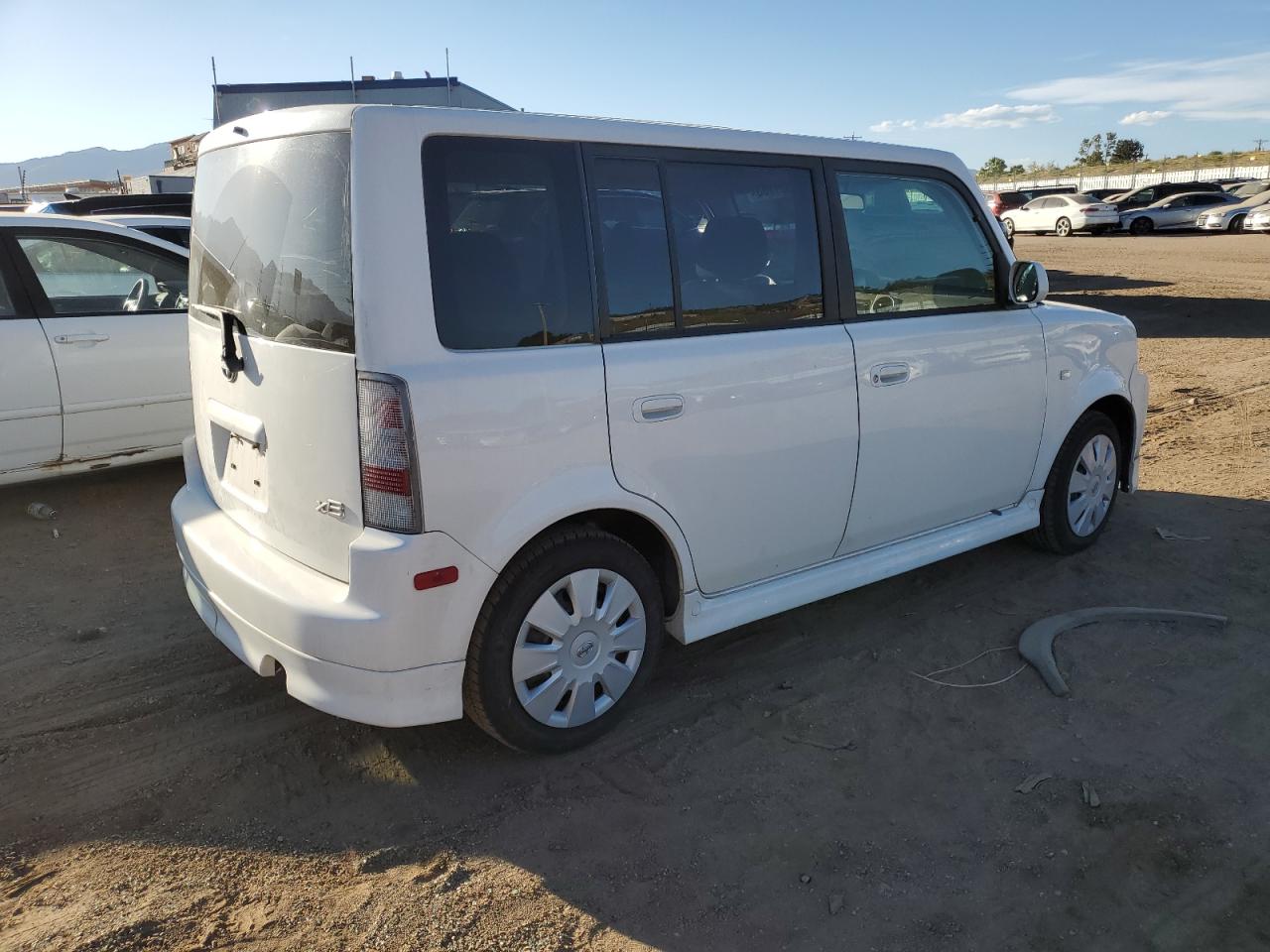 Obraz 3 z 2006 TOYOTA SCION XB 2006 z VIN JTLKT334764051985