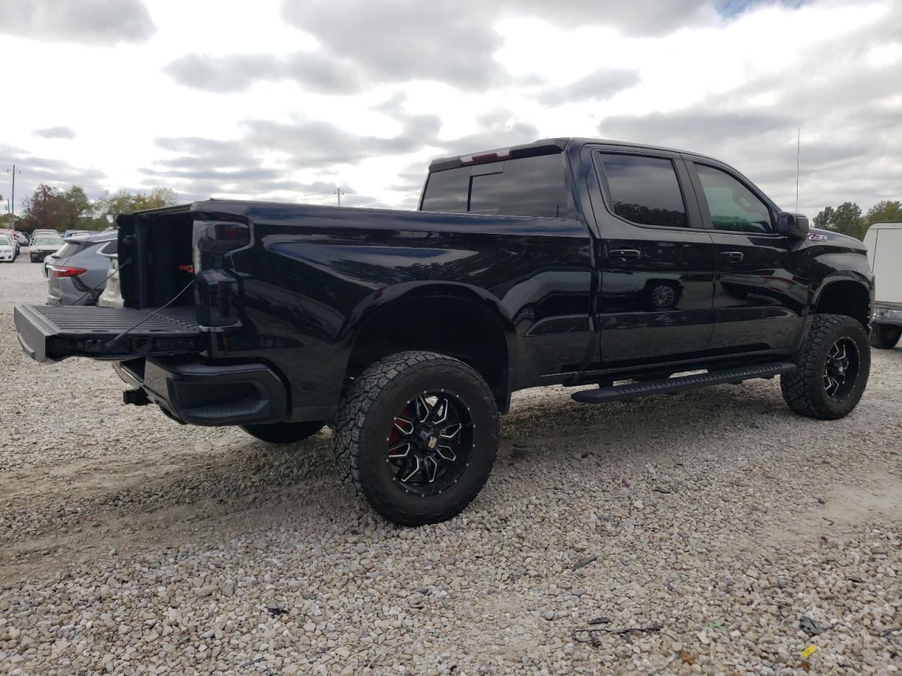 Obraz 3 z 2019 CHEVROLET SILVERADO K1500 RST 2019 z VIN 1GCUYEED2KZ280439
