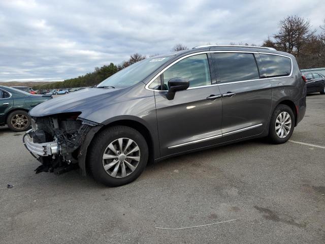 Image 1 of 2019 CHRYSLER PACIFICA TOURING L 2019 with VIN 2C4RC1BG7KR748848