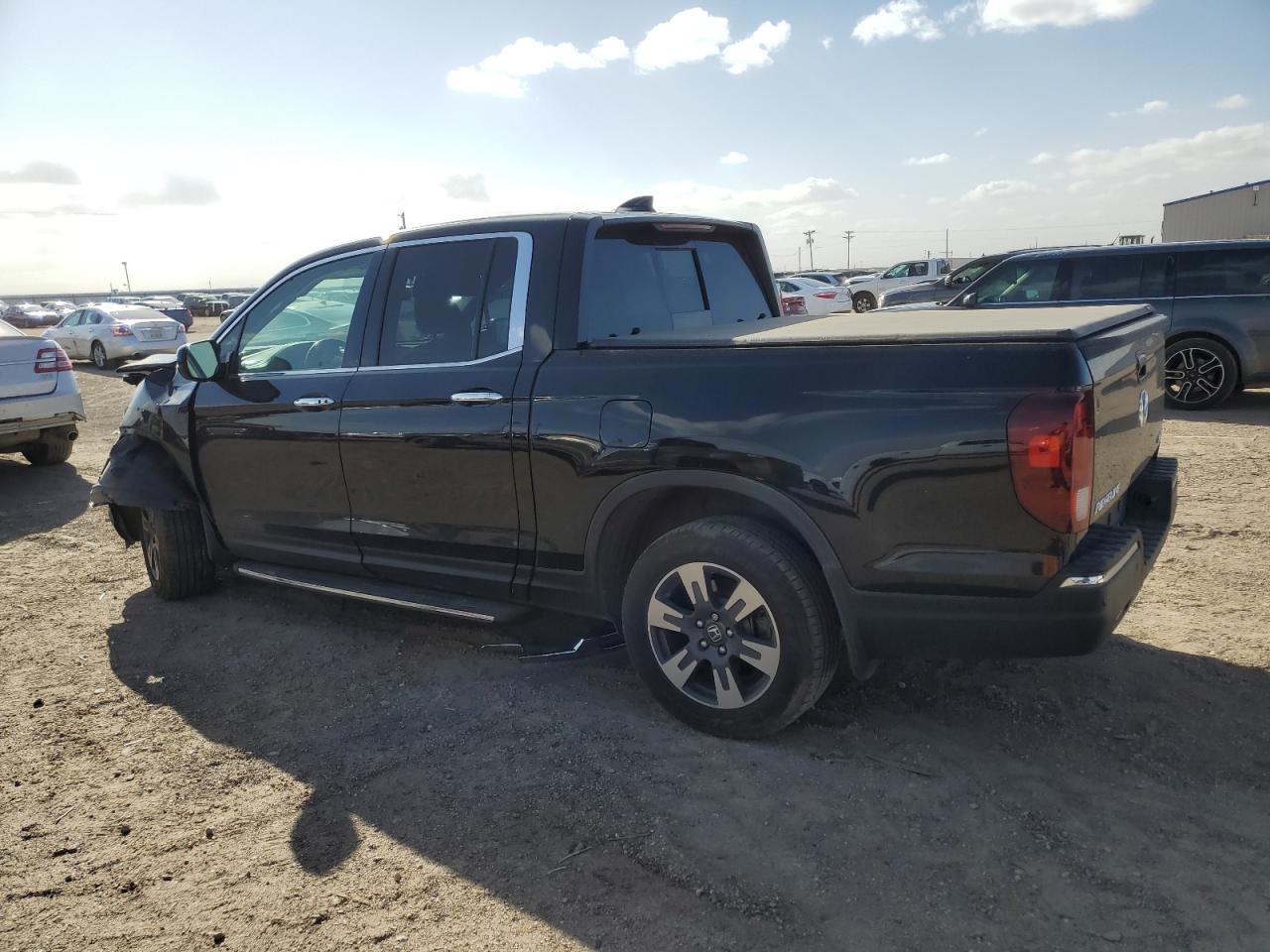 Image 2 of 2018 HONDA RIDGELINE RTL 2018 with VIN 5FPYK3F76JB004907