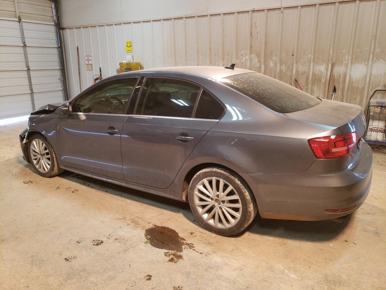 Image 2 of 2015 VOLKSWAGEN JETTA SE 2015 with VIN 3VWD17AJ2FM201870
