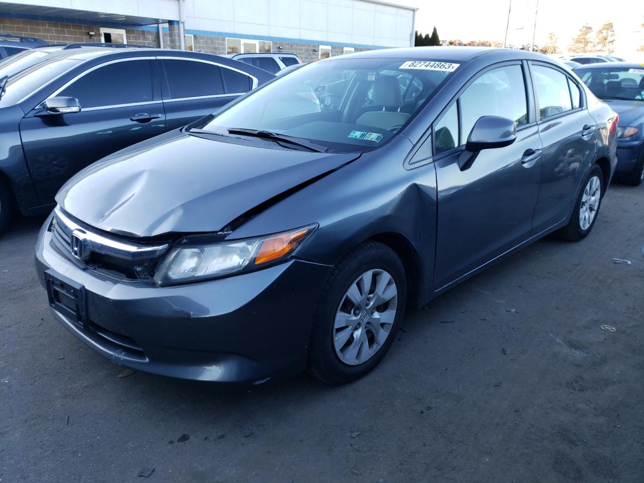 Obraz 1 z 2012 HONDA CIVIC LX 2012 z VIN 19XFB2F56CE325587