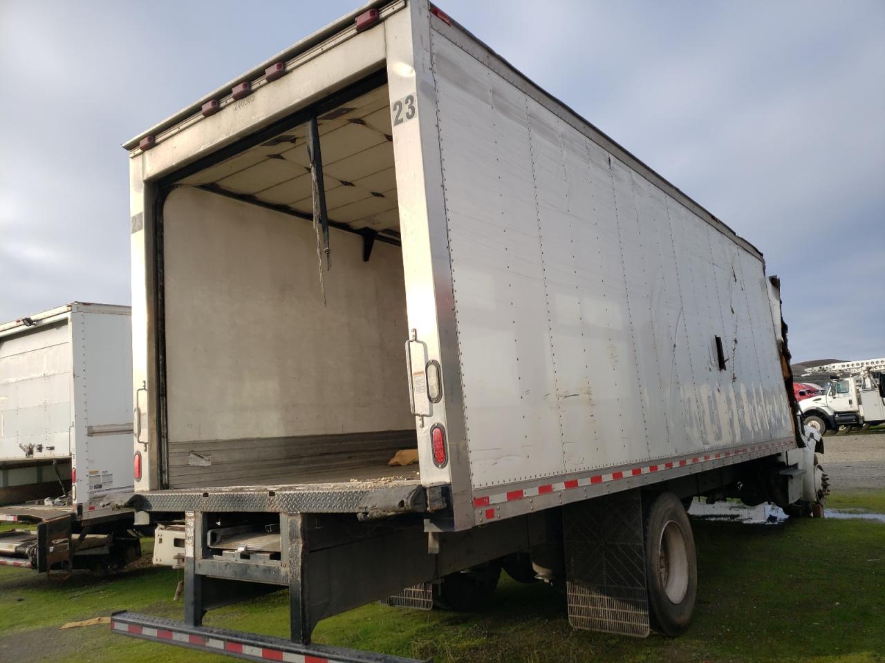 Изображение 3 2017 FREIGHTLINER M2 106 MEDIUM DUTY 2017 с VIN 3ALACWDT3HDJF3574