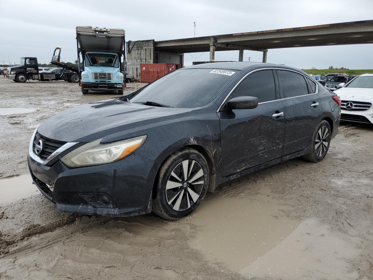 Image 1 of 2017 NISSAN ALTIMA 2.5 2017 with VIN 1N4AL3APXHN324053