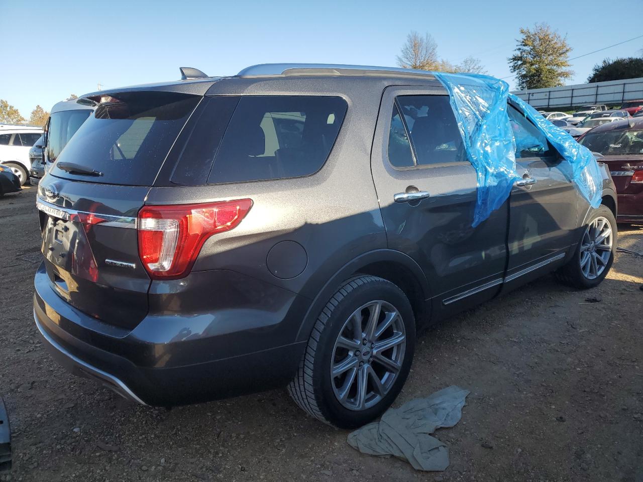 Image 3 of 2016 FORD EXPLORER LIMITED 2016 with VIN 1FM5K7F85GGA08596