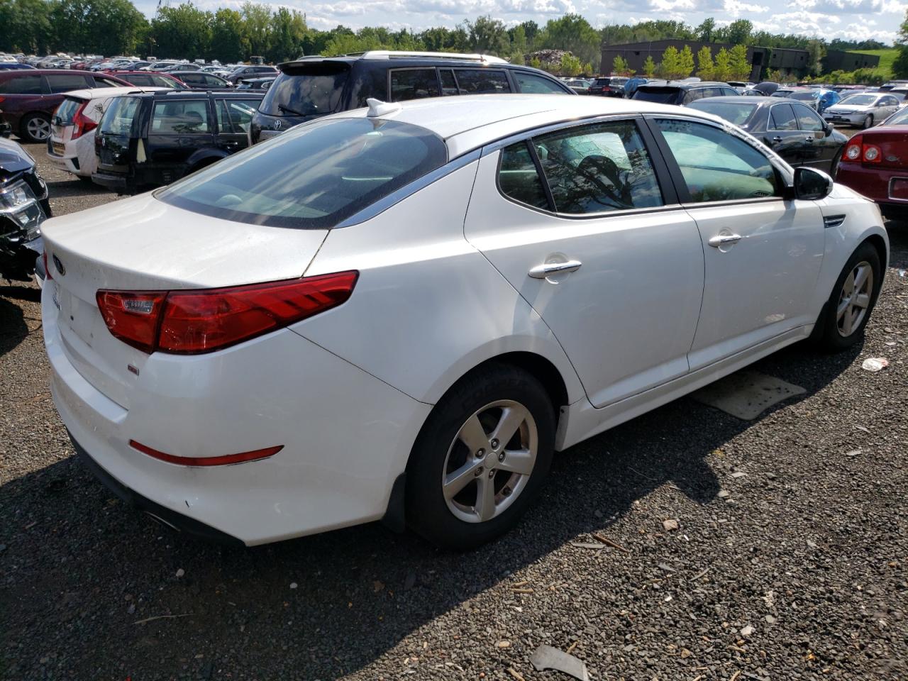 Изображение 3 2015 KIA OPTIMA LX 2015 с VIN KNAGM4A75F5649629