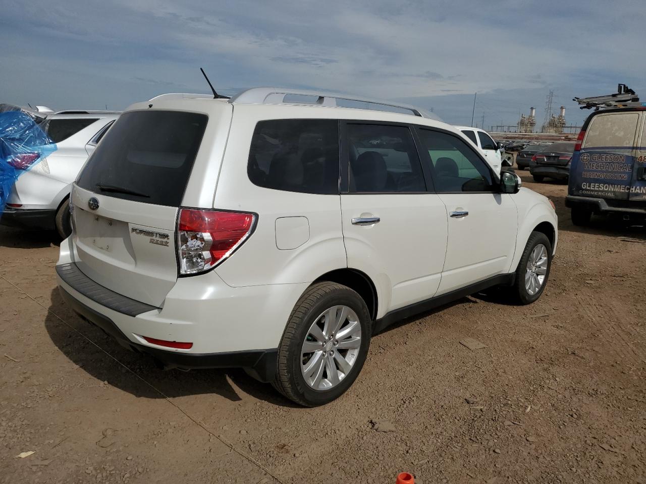 Изображение 3 2012 SUBARU FORESTER TOURING 2012 с VIN JF2SHAGC4CH444237