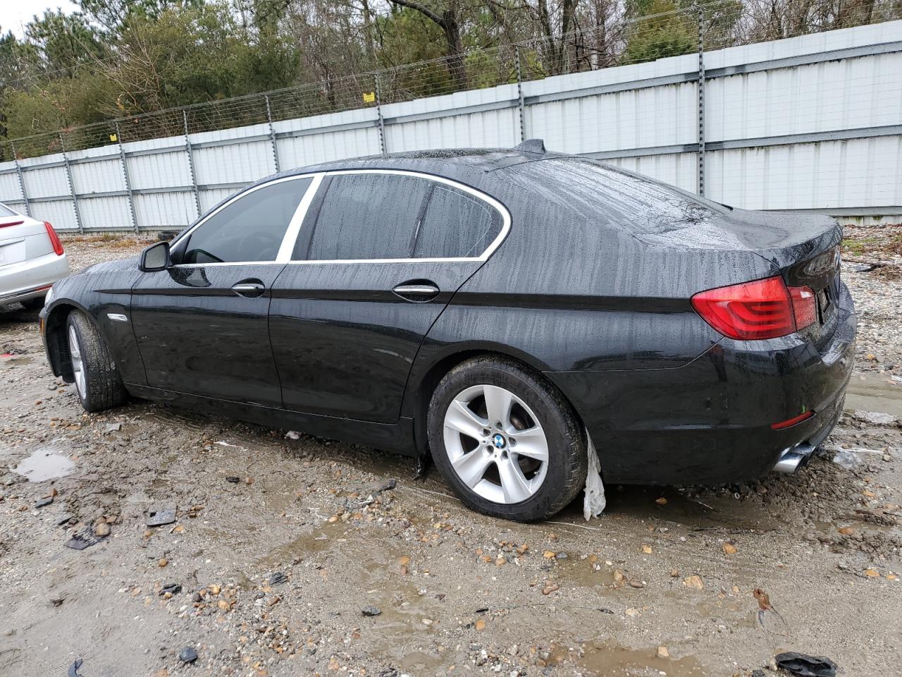 Image 2 of 2013 BMW 528 I 2013 with VIN WBAXG5C5XDDY31287