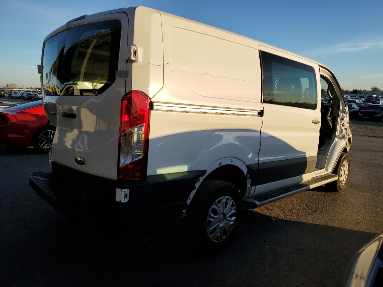 Image 3 of 2023 FORD TRANSIT T-250 2023 with VIN 1FTBR1Y8XPKA18390