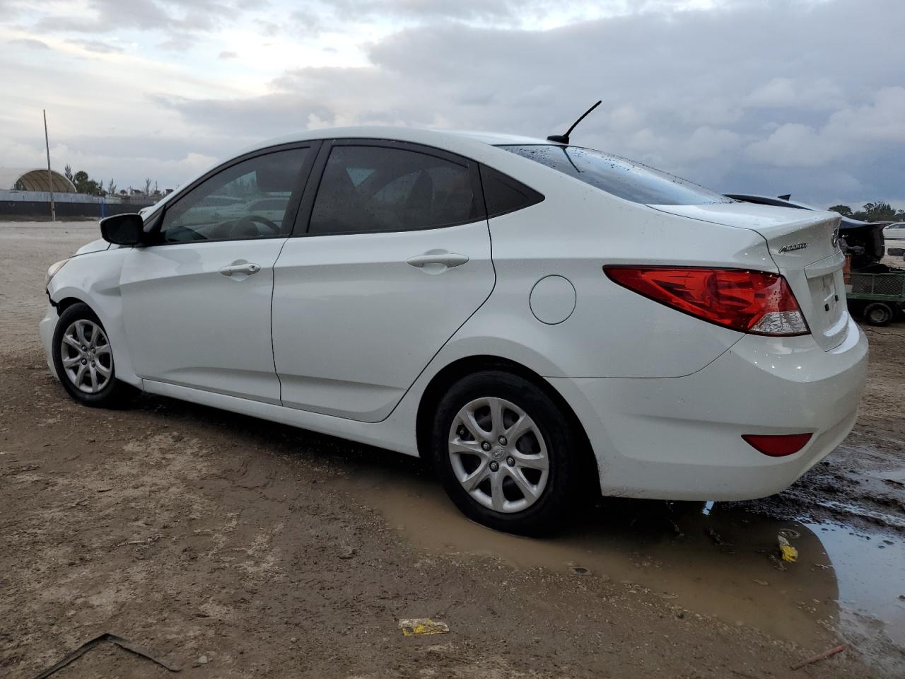 Obraz 2 z 2013 HYUNDAI ACCENT GLS 2013 z VIN KMHCT4AE2DU535914