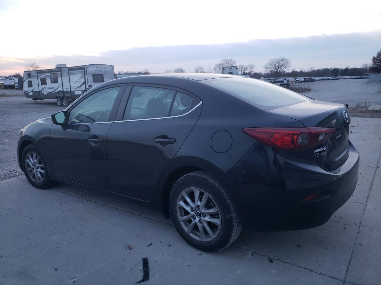 Obraz 2 z 2018 MAZDA 3 SPORT 2018 z VIN 3MZBN1U78JM230663