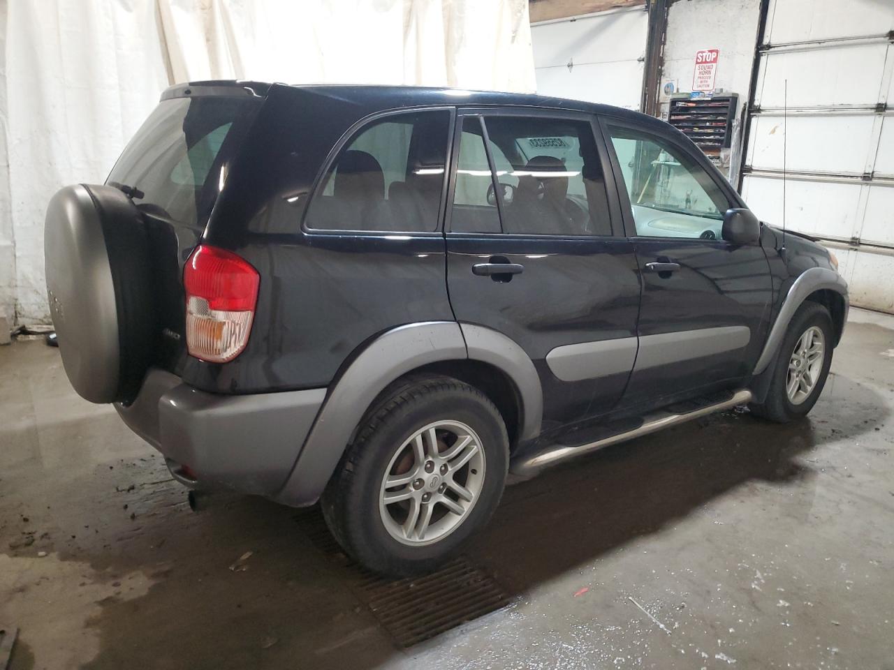 Image 3 of 2003 TOYOTA RAV4  2003 with VIN JTEHH20V830237578