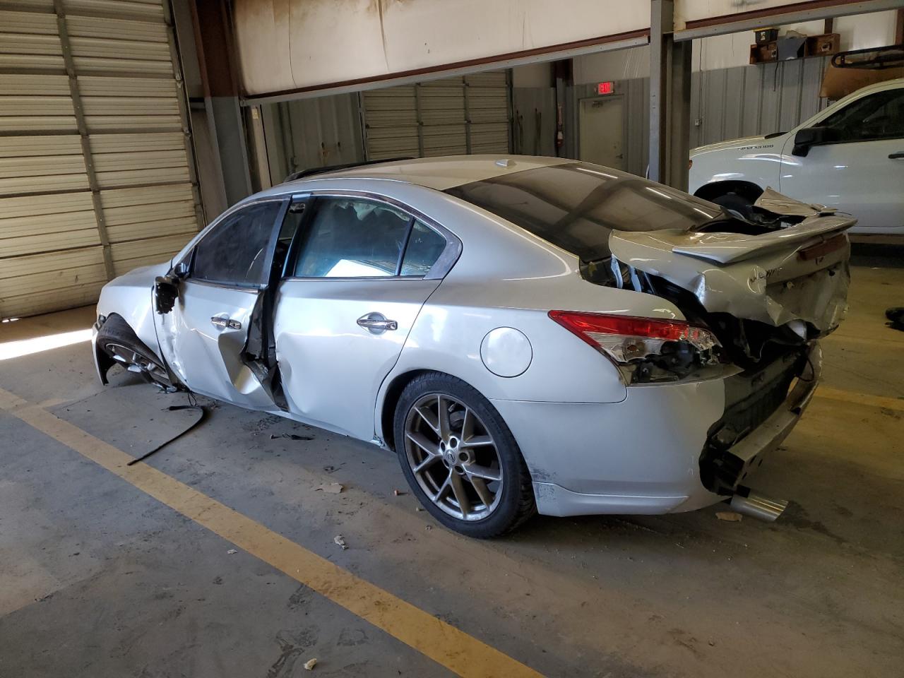 Image 2 of 2010 NISSAN MAXIMA S 2010 with VIN 1N4AA5AP6AC864213