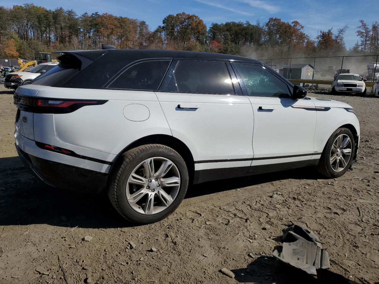 Image 3 of 2020 LAND ROVER RANGE ROVER VELAR R-DYNAMIC S 2020 with VIN SALYK2EX7LA280828