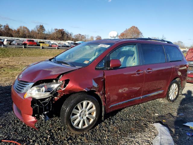Image 1 of 2017 TOYOTA SIENNA XLE 2017 with VIN 5TDDZ3DC3HS172108