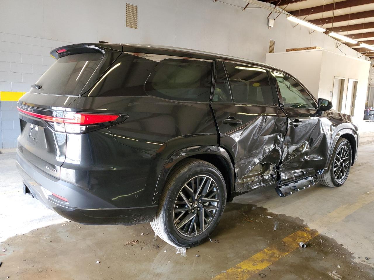 Image 3 of 2024 LEXUS TX 350 BASE 2024 with VIN 5TDAAAA6XRS001550