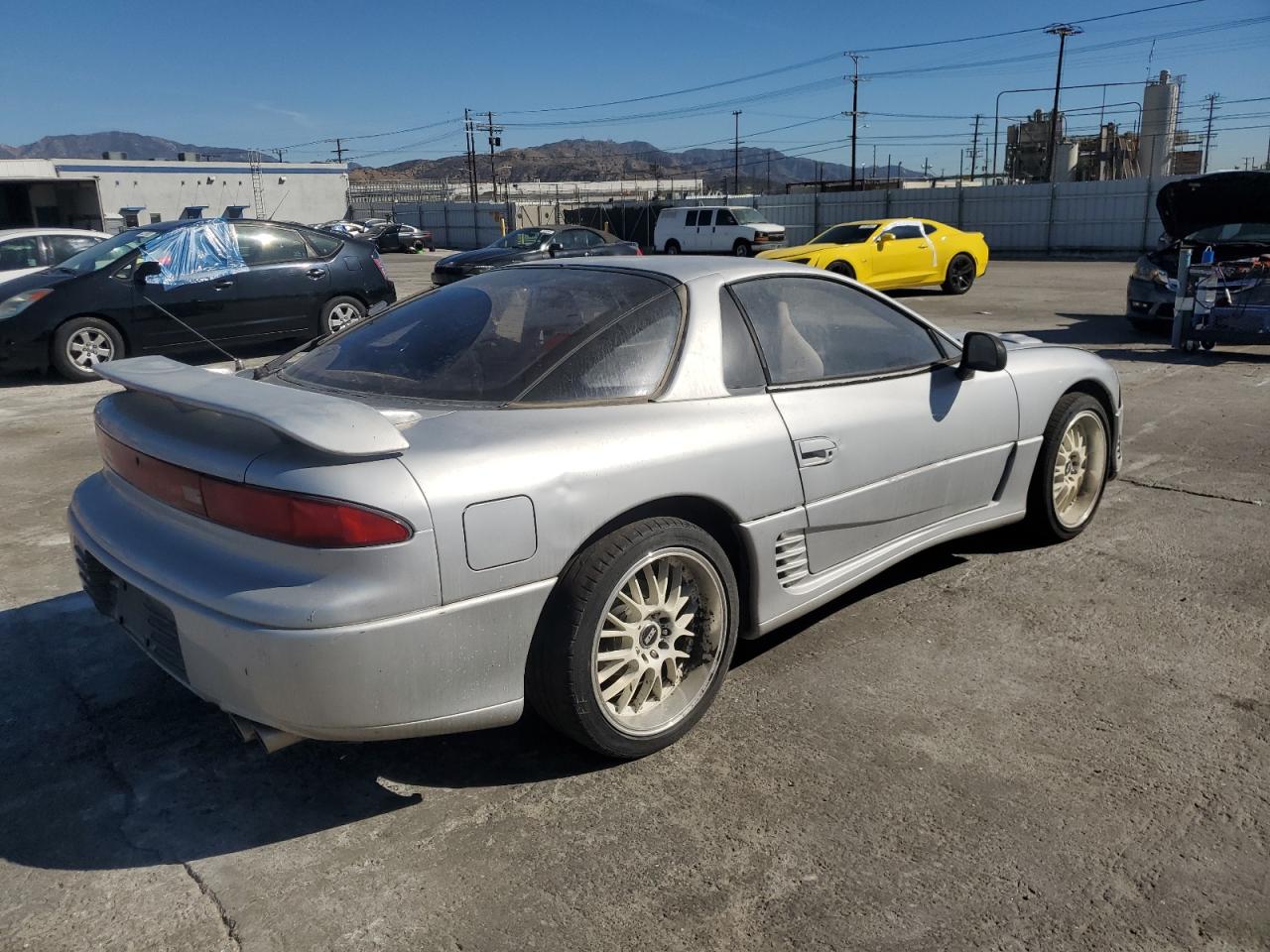 Obraz 3 z 1992 MITSUBISHI 3000 GT SL 1992 z VIN JA3XD64B6NY040589