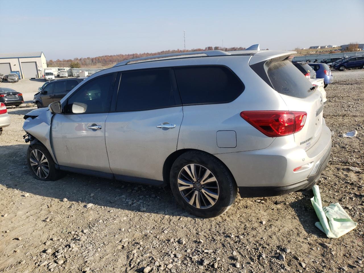 Изображение 2 2019 NISSAN PATHFINDER S 2019 с VIN 5N1DR2MNXKC605777