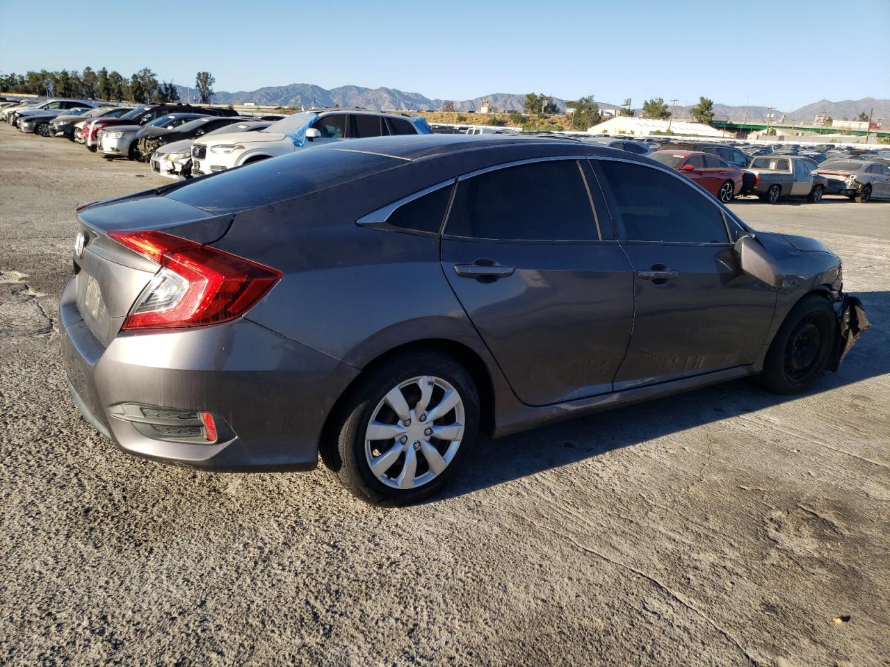 Изображение 3 2017 HONDA CIVIC LX 2017 с VIN 2HGFC2F51HH509703