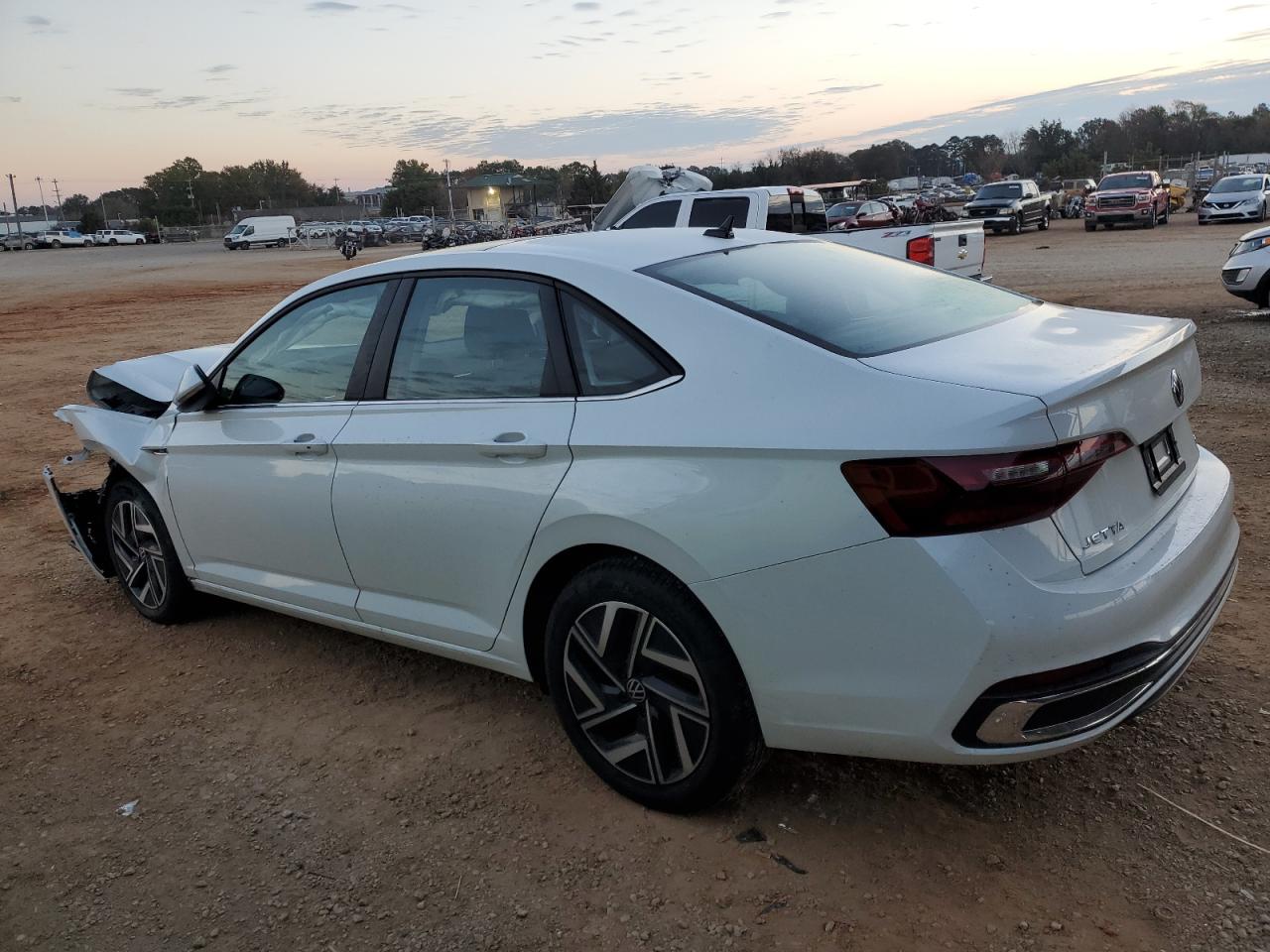 Изображение 2 2023 VOLKSWAGEN JETTA SEL 2023 с VIN 3VWGM7BU0PM055550