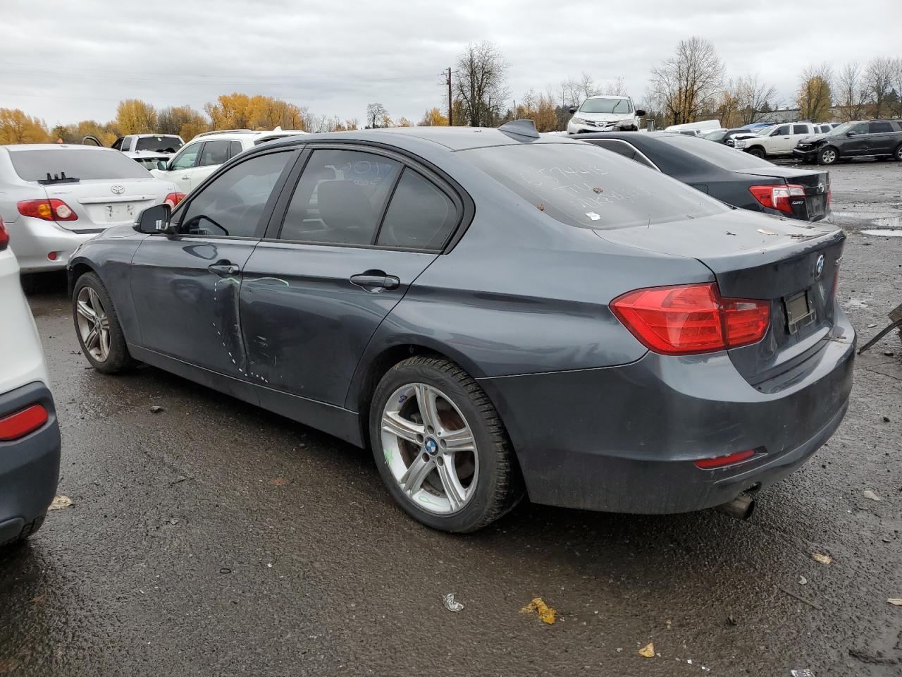 Изображение 2 2015 BMW 320 I 2015 с VIN WBA3B1G51FNT05062