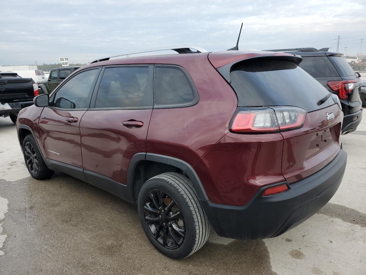 Image 2 of Jeep Cherokee Latitude 2020 with VIN 1C4PJLCB4LD557212