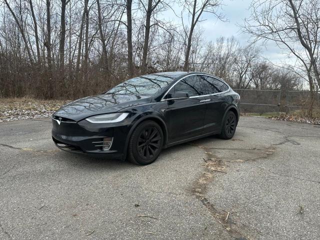 Obraz 2 z 2019 TESLA MODEL X 2019 z VIN 5YJXCDE22KF180691