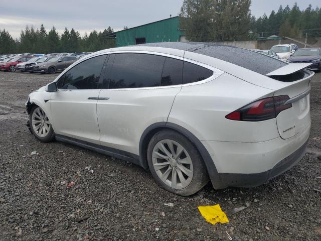 Obraz 2 z 2018 TESLA MODEL X  2018 z VIN 5YJXCDE2XJF088906