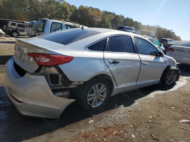 Image 3 of 2015 HYUNDAI SONATA SE 2015 with VIN 5NPE24AF0FH004202
