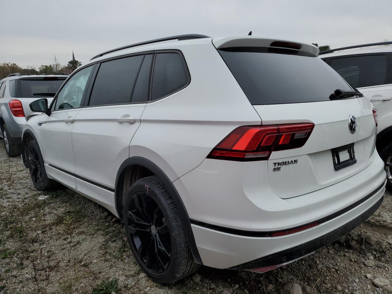 Image 2 of 2021 VOLKSWAGEN TIGUAN SE 2021 with VIN 3VV2B7AX3MM117941