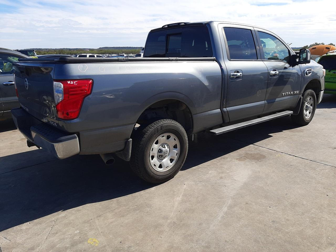 Изображение 3 2017 NISSAN TITAN XD S 2017 с VIN 1N6BA1F32HN565083