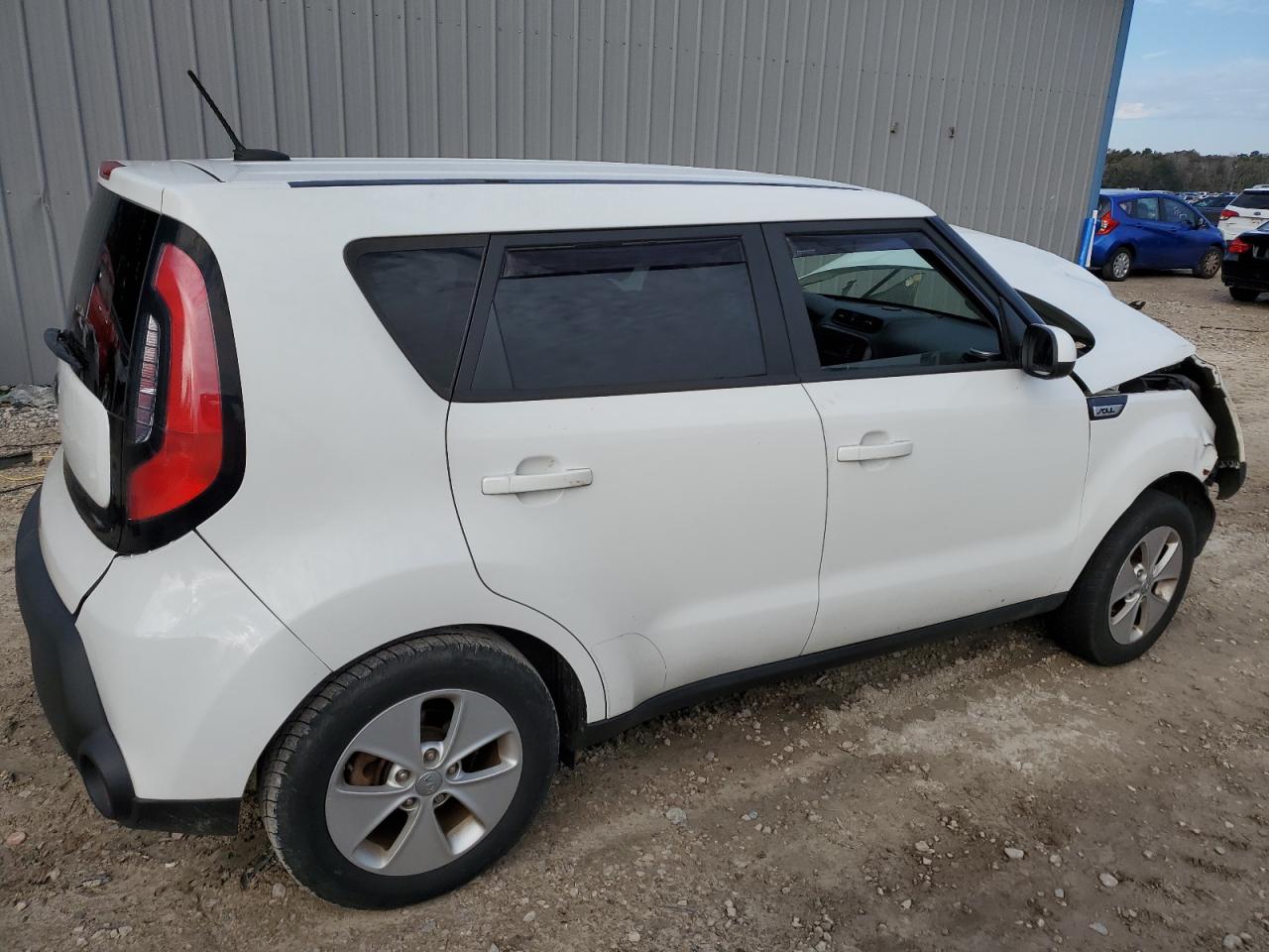 Изображение 3 2016 KIA SOUL  2016 с VIN KNDJN2A23G7362276