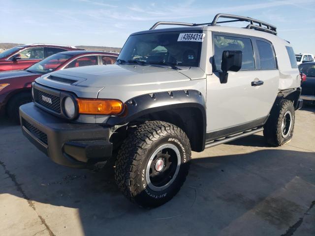 2013 TOYOTA FJ CRUISER  2013 image