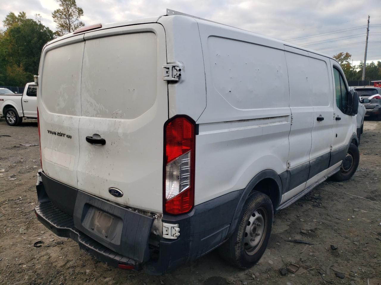 Image 3 of 2015 FORD TRANSIT T-150 2015 with VIN 1FTNE1ZMXFKB16306