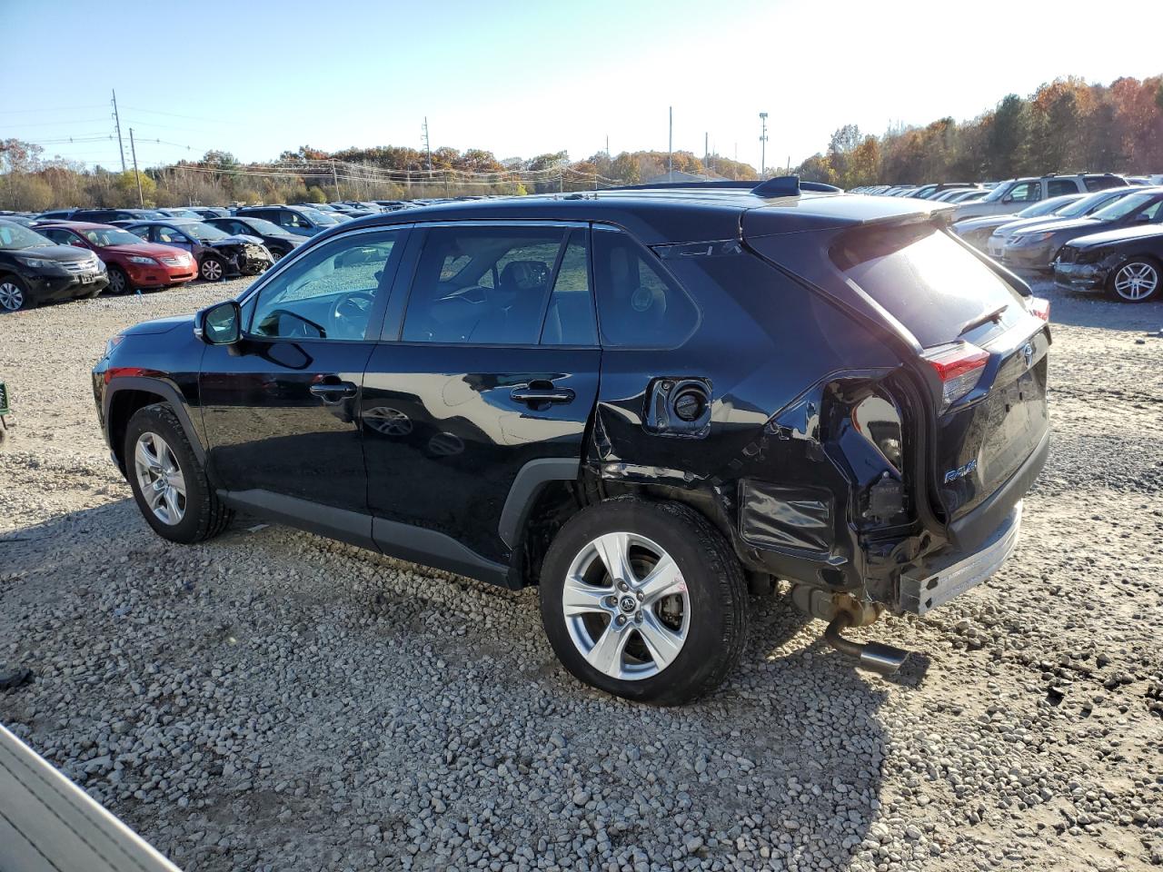 Image 2 of 2019 TOYOTA RAV4 XLE 2019 with VIN 2T3P1RFV8KW033006