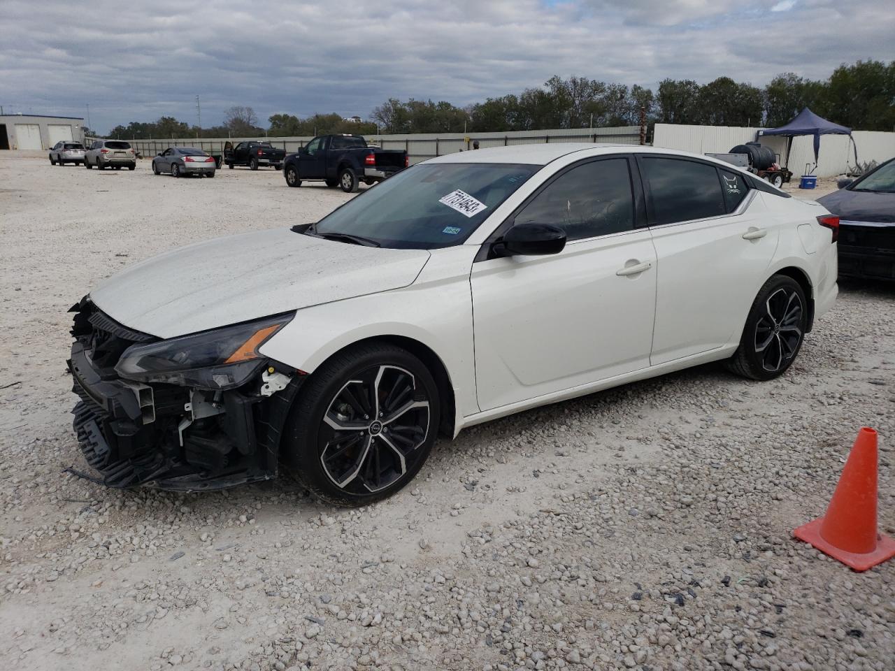 Image 1 of 2023 NISSAN ALTIMA SR 2023 with VIN 1N4BL4CV6PN302703