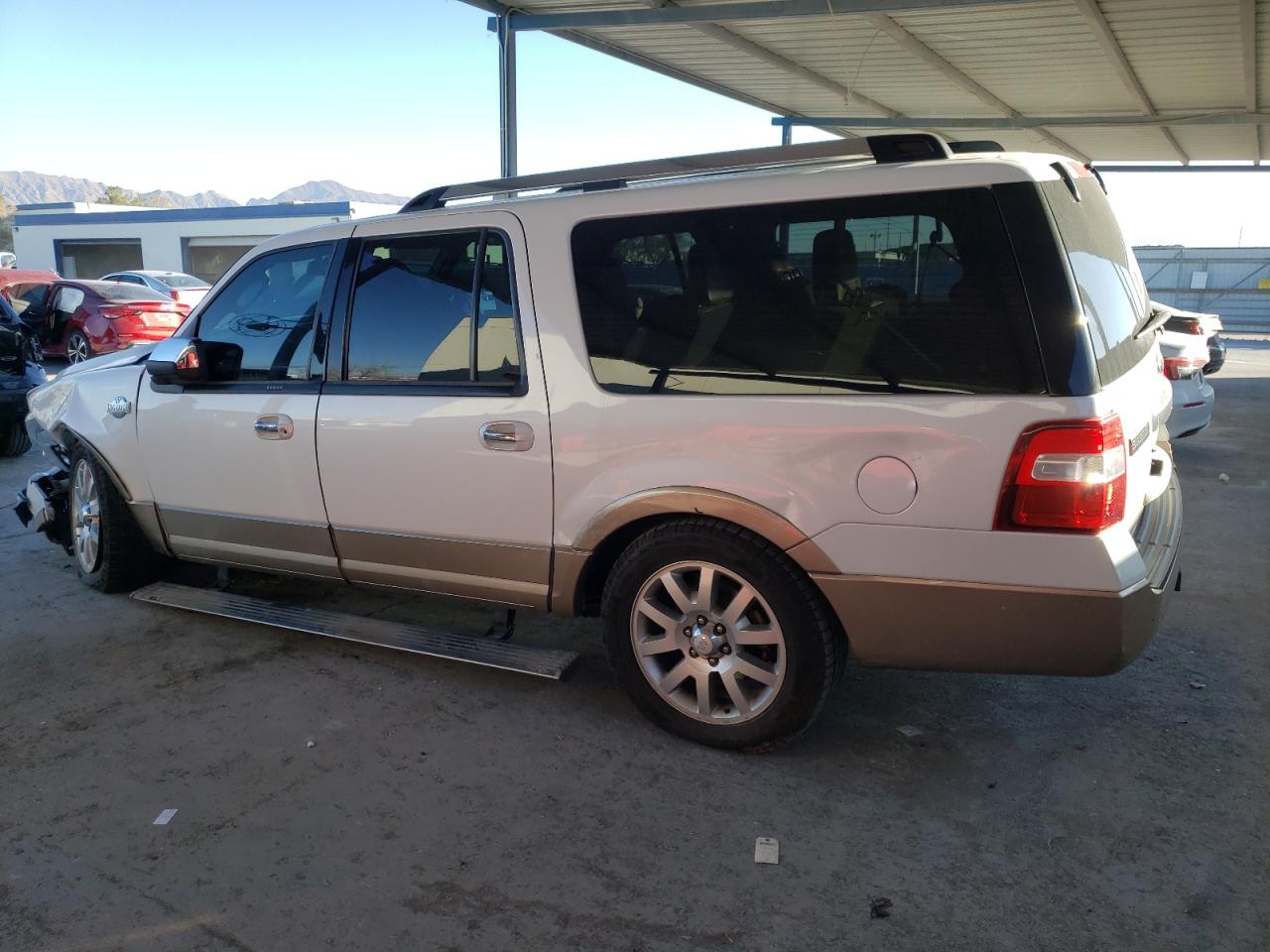 Изображение 2 2014 FORD EXPEDITION EL XLT 2014 с VIN 1FMJK1J57EEF41812