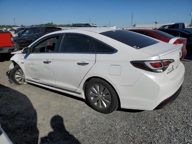 Image 2 of 2017 HYUNDAI SONATA HYBRID 2017 with VIN KMHE24L13HA045818