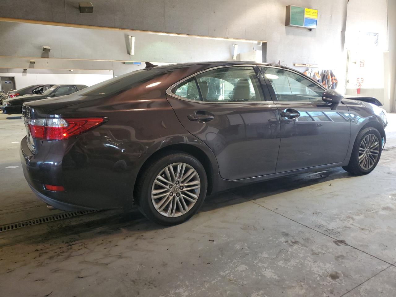 Image 3 of 2013 LEXUS ES 350 2013 with VIN JTHBK1GG5D2042300