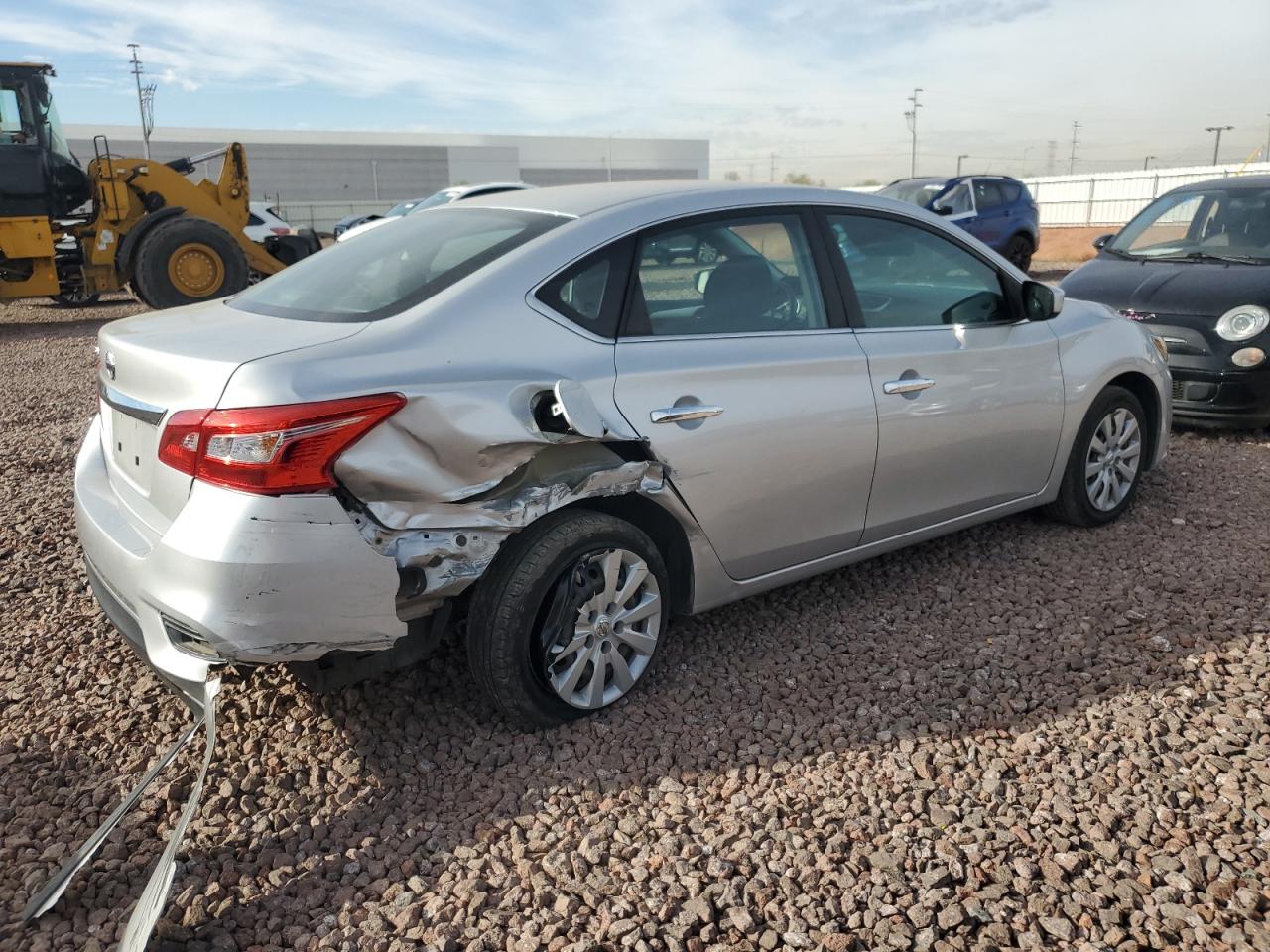 Obraz 3 z 2018 NISSAN SENTRA S 2018 z VIN 3N1AB7AP8JY329168