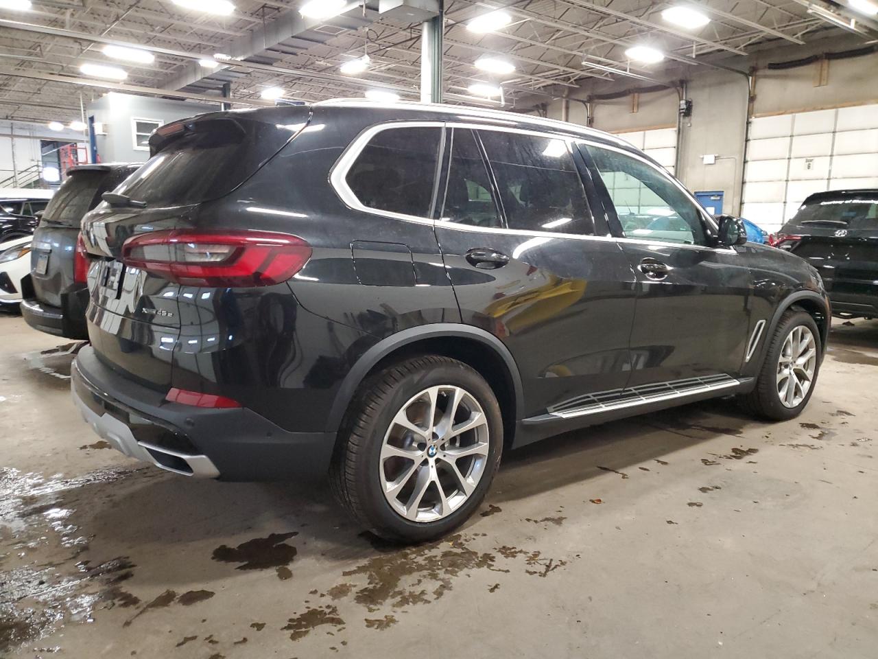 Obraz 3 z 2021 BMW X5 XDRIVE45E 2021 z VIN 5UXTA6C04M9G27005